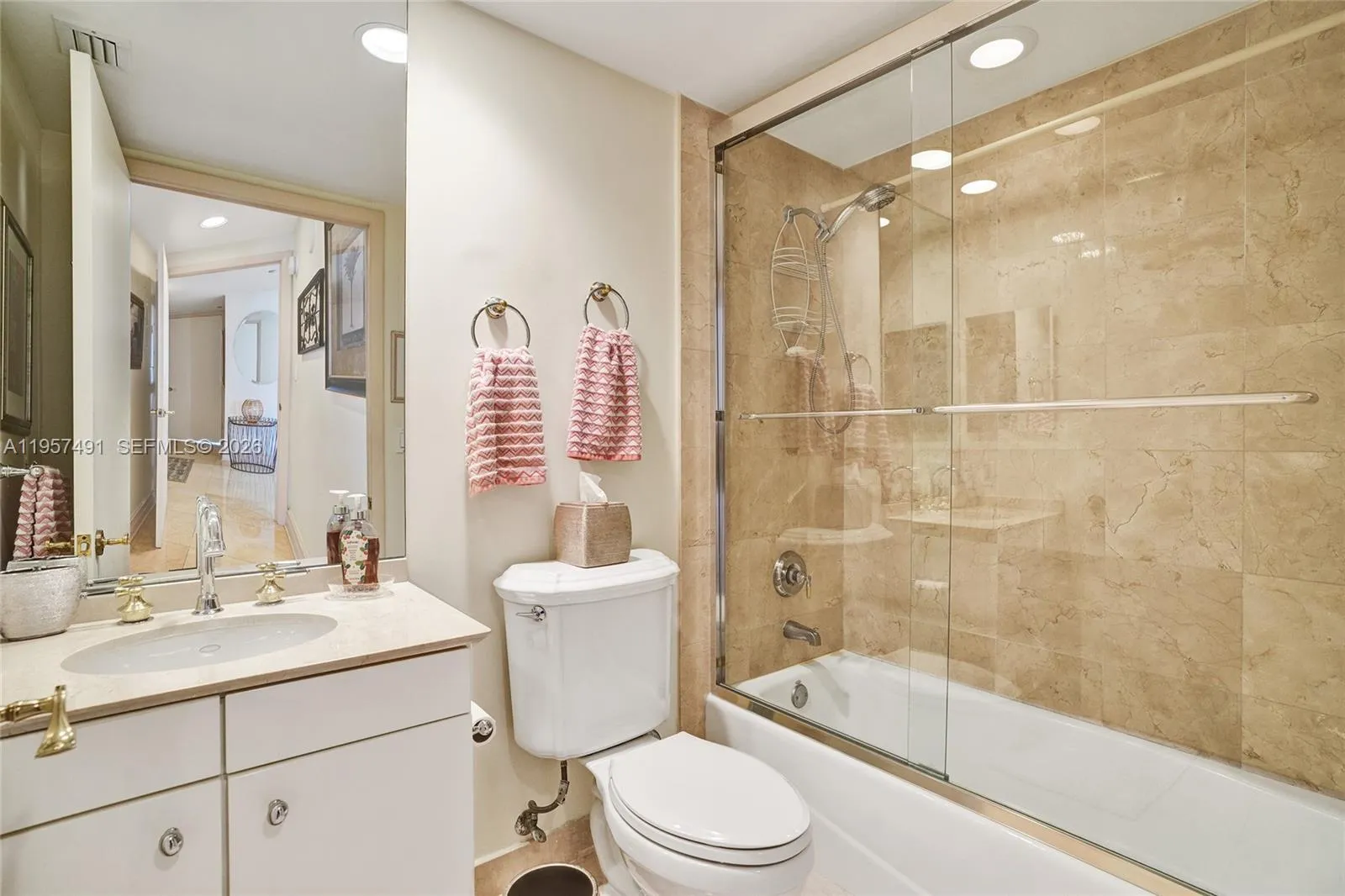 19333 Collins Ave 2502, Sunny Isles Beach, Florida, Sunny Isles Beach, Florida 33160, 2 Bedrooms Bedrooms, ,2 BathroomsBathrooms,Residential,For Sale,19333 Collins Ave 2502, Sunny Isles Beach, Florida,A11957491