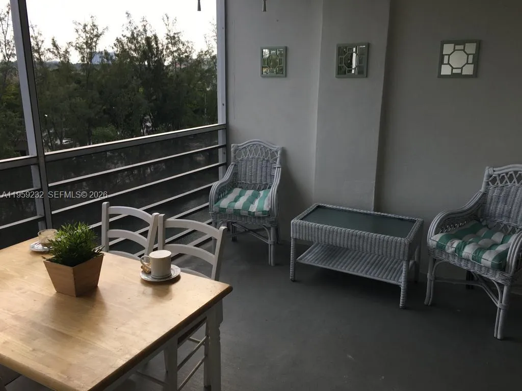 3660 Ne 166th St 611, North Miami Beach, Florida 3, North Miami Beach, Florida 33160, 2 Bedrooms Bedrooms, ,2 BathroomsBathrooms,Residential,For Sale,3660 Ne 166th St 611, North Miami Beach, Florida 3,A11959232