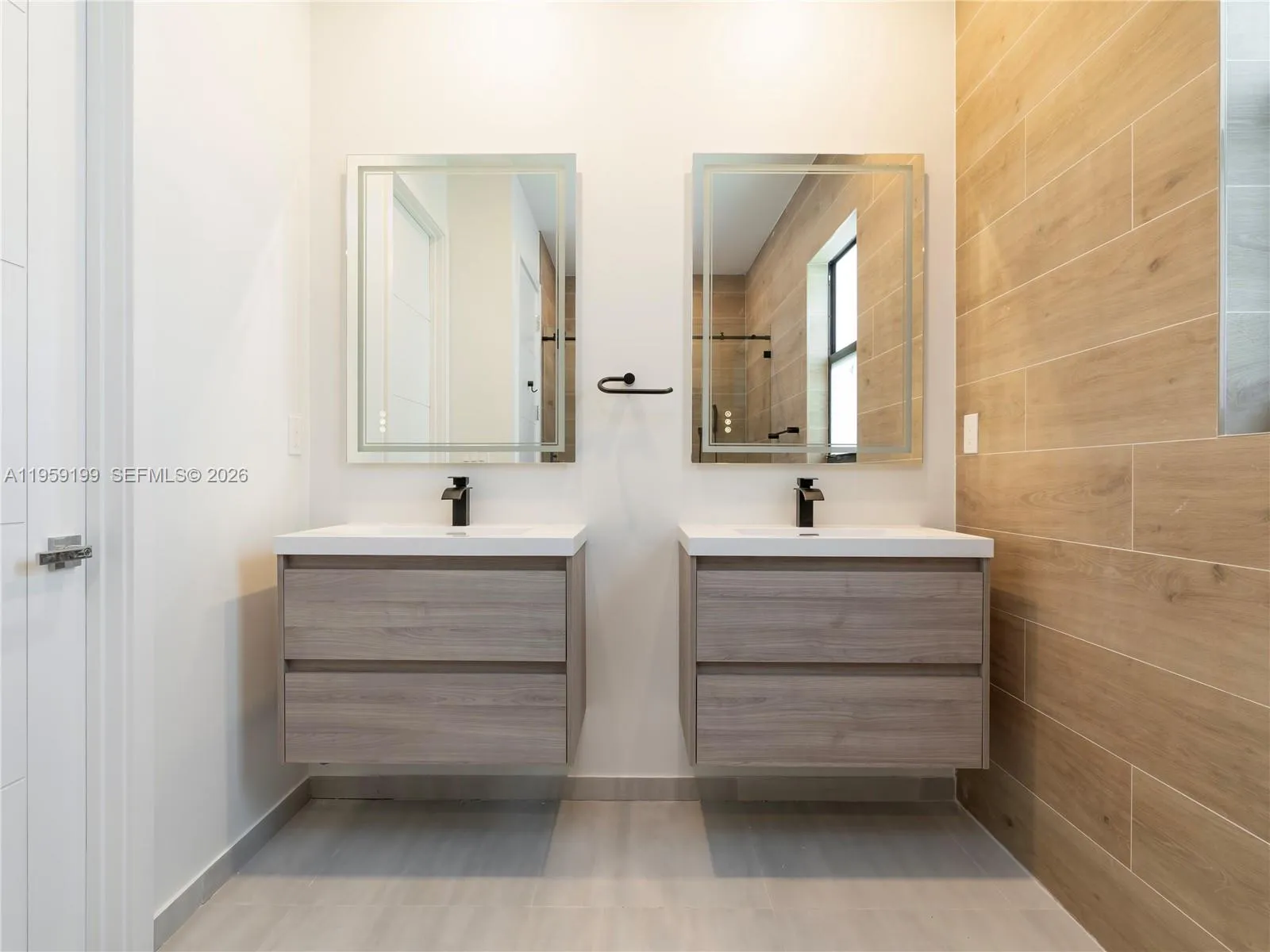 847 Sw 29th St, Fort Lauderdale, Florida 33315, Fort Lauderdale, Florida 33315, ,Residential Income,For Sale,847 Sw 29th St, Fort Lauderdale, Florida 33315,A11959199