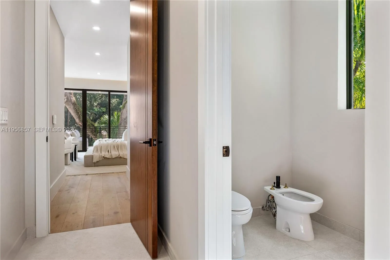 2805 Freeman St, Miami, Florida 33133, Miami, Florida 33133, 5 Bedrooms Bedrooms, ,5 BathroomsBathrooms,Residential Lease,For Rent,2805 Freeman St, Miami, Florida 33133,A11956857