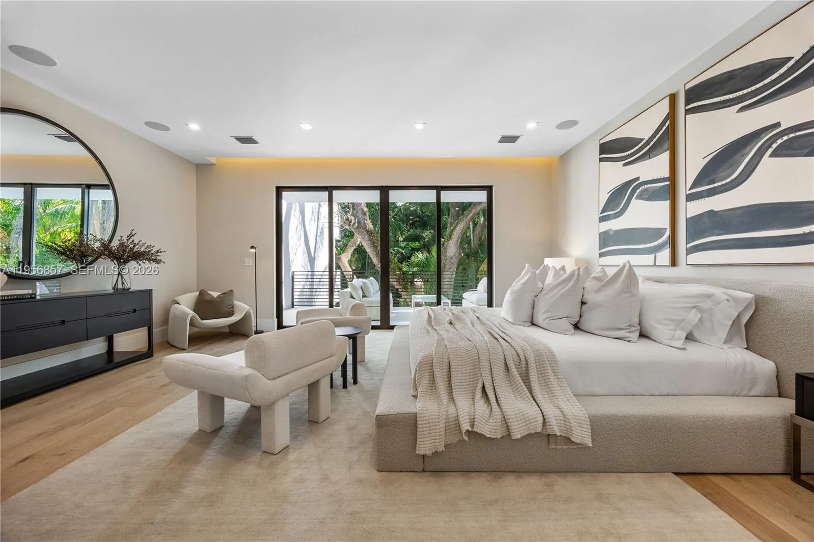 2805 Freeman St, Miami, Florida 33133, Miami, Florida 33133, 5 Bedrooms Bedrooms, ,5 BathroomsBathrooms,Residential Lease,For Rent,2805 Freeman St, Miami, Florida 33133,A11956857