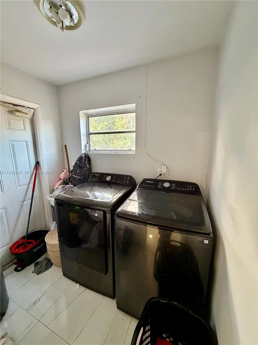 518 Nw 47th Ct, Oakland Park, Florida 33309, Oakland Park, Florida 33309, 3 Bedrooms Bedrooms, ,2 BathroomsBathrooms,Residential,For Sale,518 Nw 47th Ct, Oakland Park, Florida 33309,A11959208