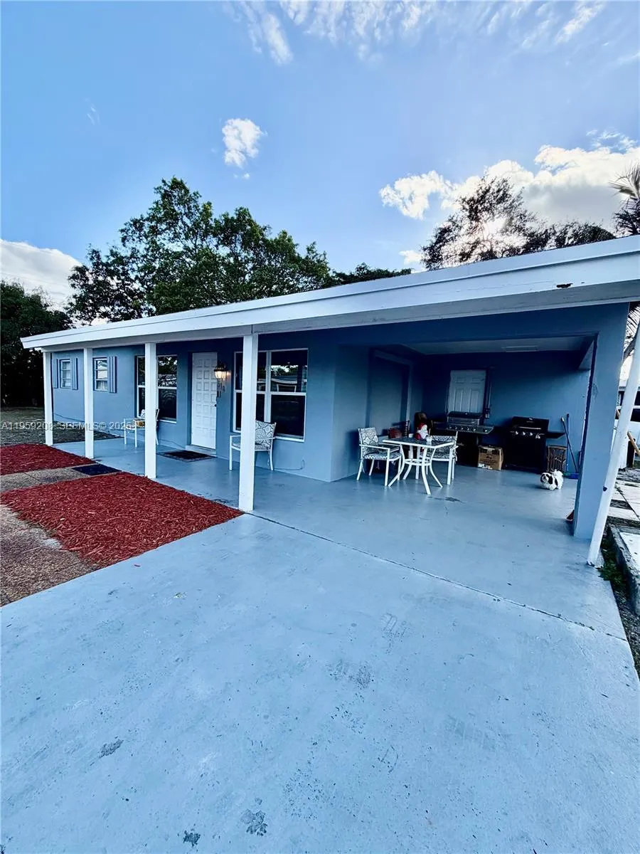 518 Nw 47th Ct, Oakland Park, Florida 33309, Oakland Park, Florida 33309, 3 Bedrooms Bedrooms, ,2 BathroomsBathrooms,Residential,For Sale,518 Nw 47th Ct, Oakland Park, Florida 33309,A11959208