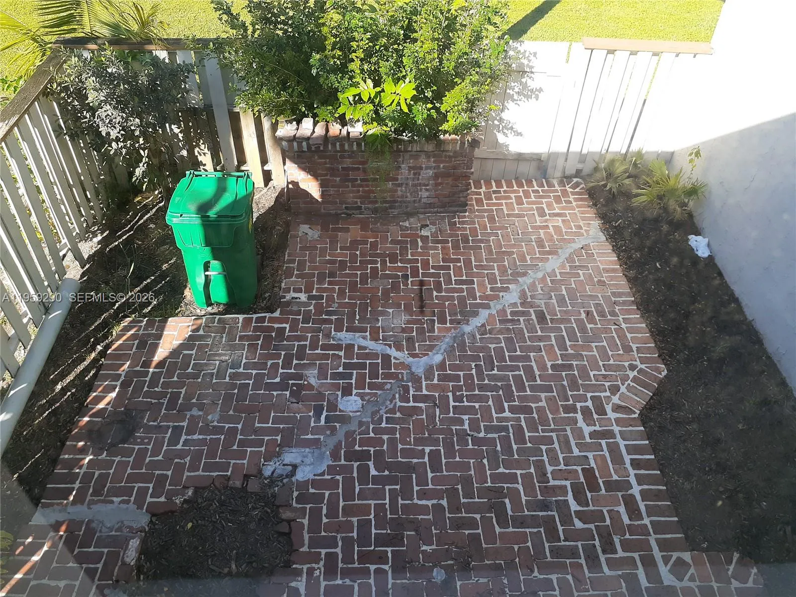 5842 Nw 21st St 42-b, Lauderhill, Florida 33313, Lauderhill, Florida 33313, 2 Bedrooms Bedrooms, ,1 BathroomBathrooms,Residential,For Sale,5842 Nw 21st St 42-b, Lauderhill, Florida 33313,A11959290