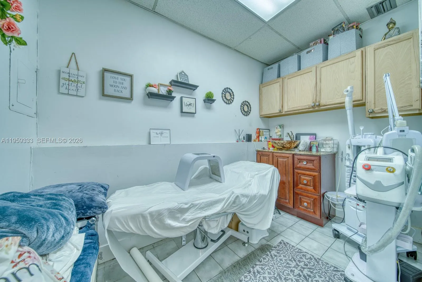 Full-service Beauty Salon For Sale In Sweetwater, Sweetwater, Florida 33174, ,Business Opportunity,For Sale,Full-service Beauty Salon For Sale In Sweetwater, ,A11959333