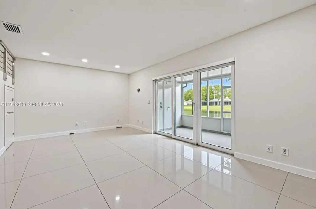 20877 Nw 4th St, Pembroke Pines, Florida 33029, Pembroke Pines, Florida 33029, 3 Bedrooms Bedrooms, ,2 BathroomsBathrooms,Residential,For Sale,20877 Nw 4th St, Pembroke Pines, Florida 33029,A11958639