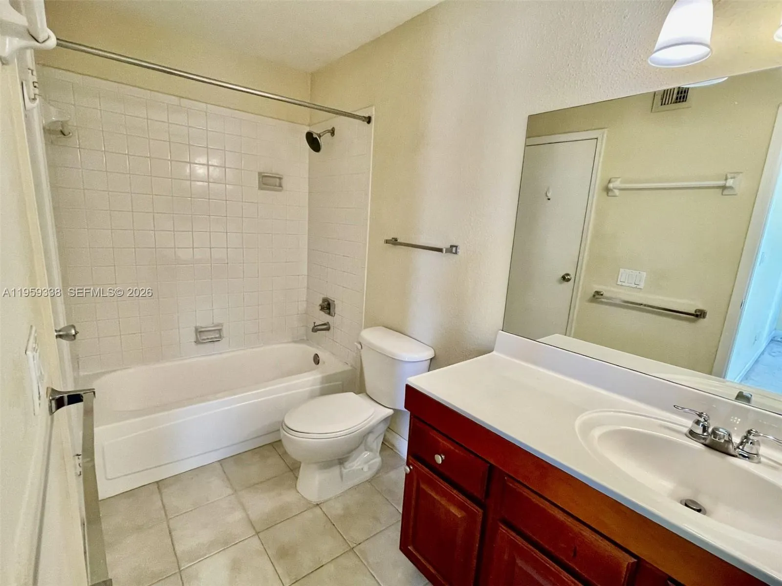 977 Riverside Dr 227, Coral Springs, Florida 33071, Coral Springs, Florida 33071, 1 Bedroom Bedrooms, ,1 BathroomBathrooms,Residential Lease,For Rent,977 Riverside Dr 227, Coral Springs, Florida 33071,A11959338