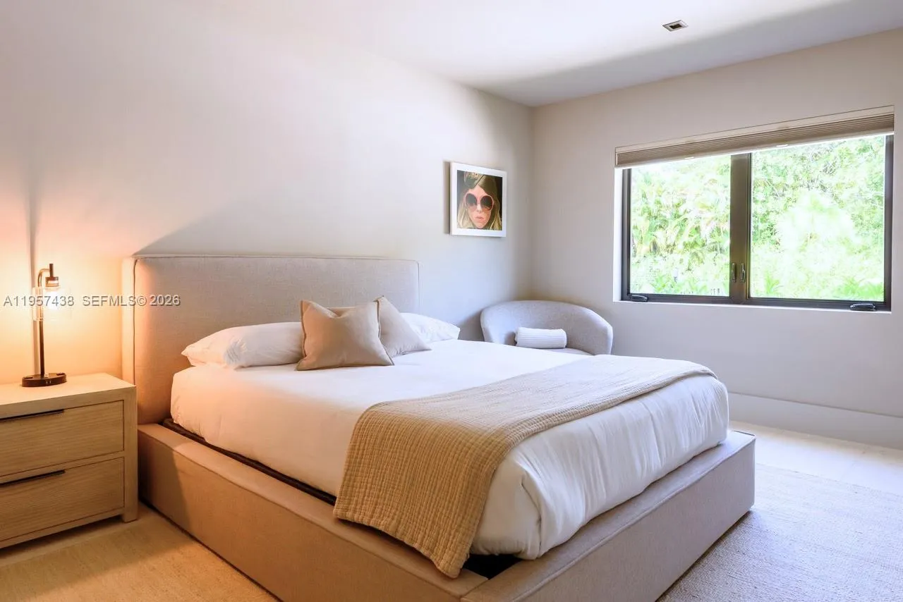 5902 Sw 105th St, Pinecrest, Florida 33156, Pinecrest, Florida 33156, 6 Bedrooms Bedrooms, ,6 BathroomsBathrooms,Residential,For Sale,5902 Sw 105th St, Pinecrest, Florida 33156,A11957438