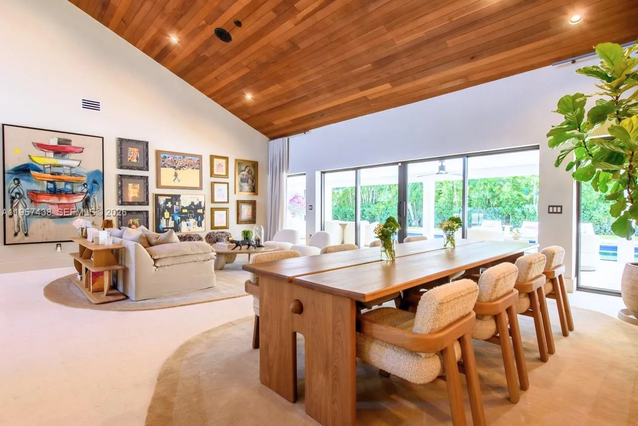 5902 Sw 105th St, Pinecrest, Florida 33156, Pinecrest, Florida 33156, 6 Bedrooms Bedrooms, ,6 BathroomsBathrooms,Residential,For Sale,5902 Sw 105th St, Pinecrest, Florida 33156,A11957438