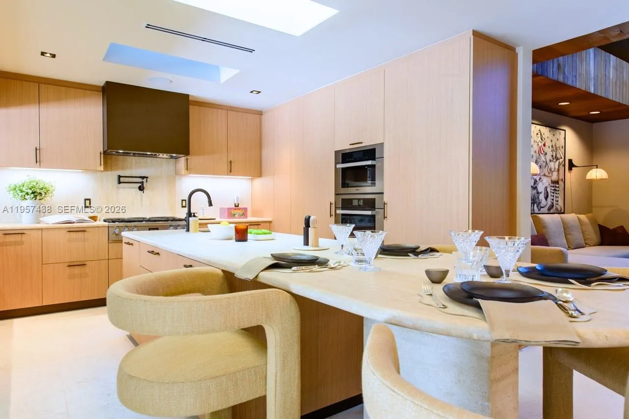 5902 Sw 105th St, Pinecrest, Florida 33156, Pinecrest, Florida 33156, 6 Bedrooms Bedrooms, ,6 BathroomsBathrooms,Residential,For Sale,5902 Sw 105th St, Pinecrest, Florida 33156,A11957438