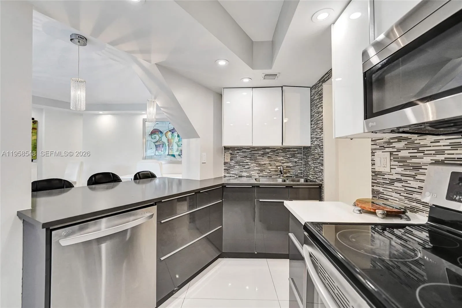 6911 Environ Blvd 1k, Lauderhill, Florida 33319, Lauderhill, Florida 33319, 2 Bedrooms Bedrooms, ,2 BathroomsBathrooms,Residential,For Sale,6911 Environ Blvd 1k, Lauderhill, Florida 33319,A11958548