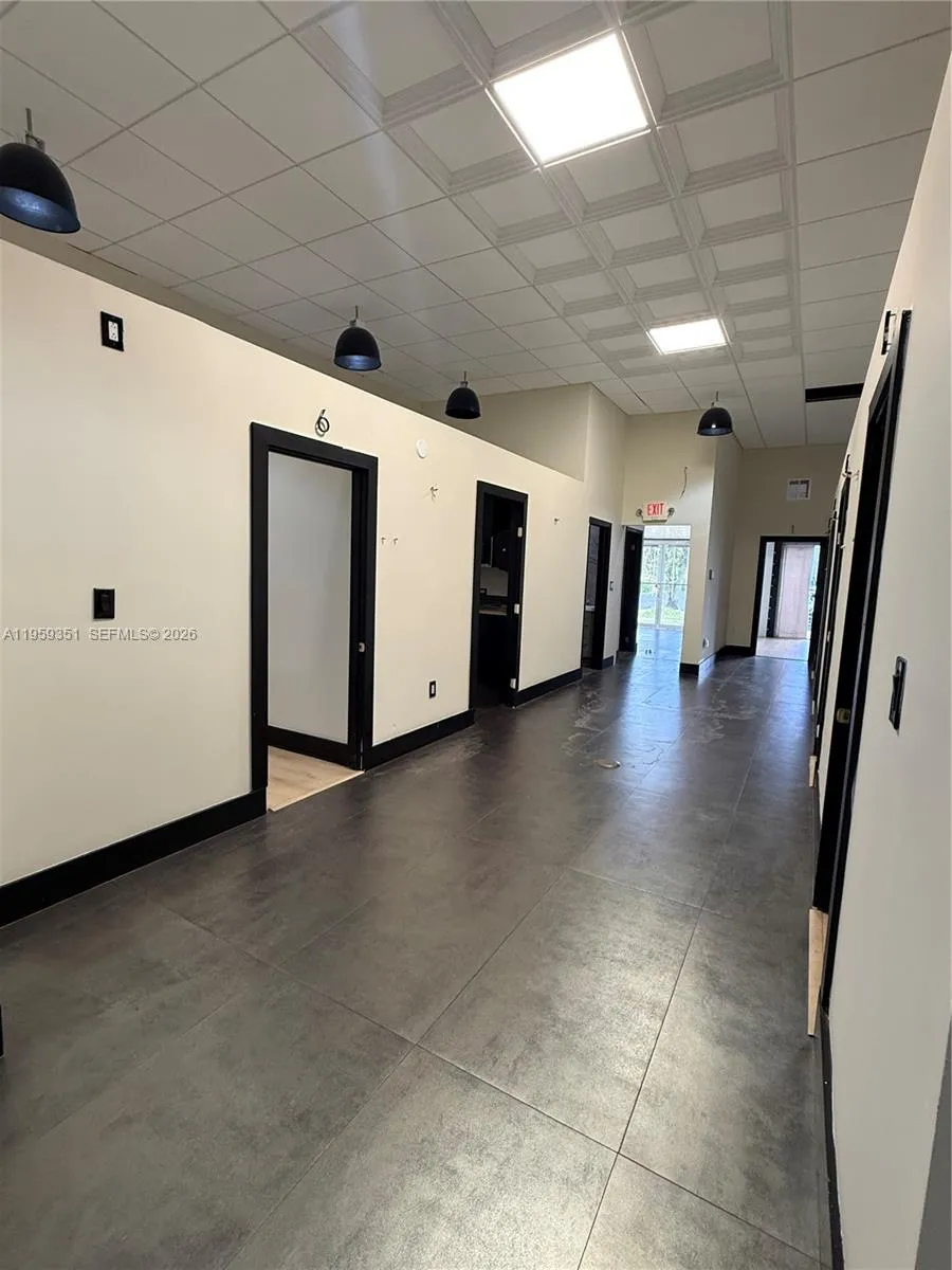 4960 Nw 165th St B1, Miami Gardens, Florida 33014, Miami Gardens, Florida 33014, ,Commercial Lease,For Rent,4960 Nw 165th St B1, Miami Gardens, Florida 33014,A11959351