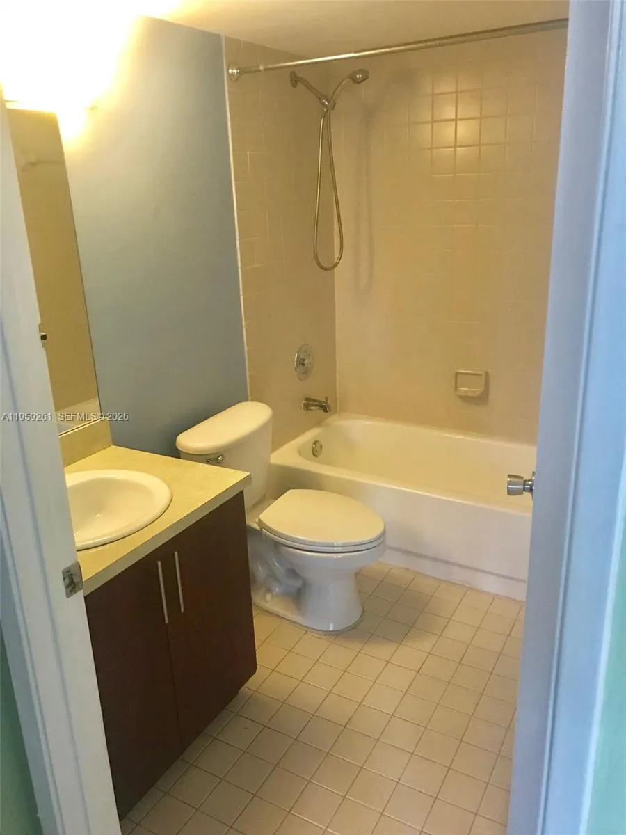6272 Nw 186th St 114, Hialeah, Florida 33015, Hialeah, Florida 33015, 2 Bedrooms Bedrooms, ,2 BathroomsBathrooms,Residential,For Sale,6272 Nw 186th St 114, Hialeah, Florida 33015,A11959261