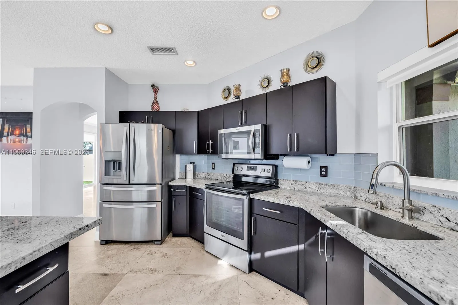 20709 Nw 1st St, Pembroke Pines, Florida 33029, Pembroke Pines, Florida 33029, 3 Bedrooms Bedrooms, ,2 BathroomsBathrooms,Residential,For Sale,20709 Nw 1st St, Pembroke Pines, Florida 33029,A11959346