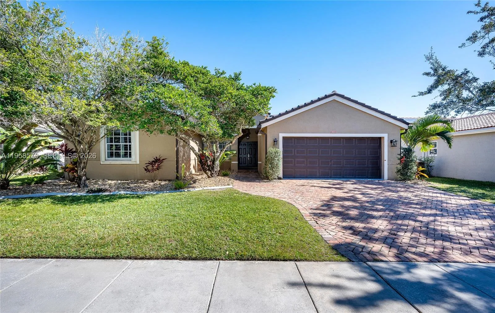 405 Sw 198th Ter, Pembroke Pines, Florida 33029, Pembroke Pines, Florida 33029, 3 Bedrooms Bedrooms, ,2 BathroomsBathrooms,Residential Lease,For Rent,405 Sw 198th Ter, Pembroke Pines, Florida 33029,A11958573