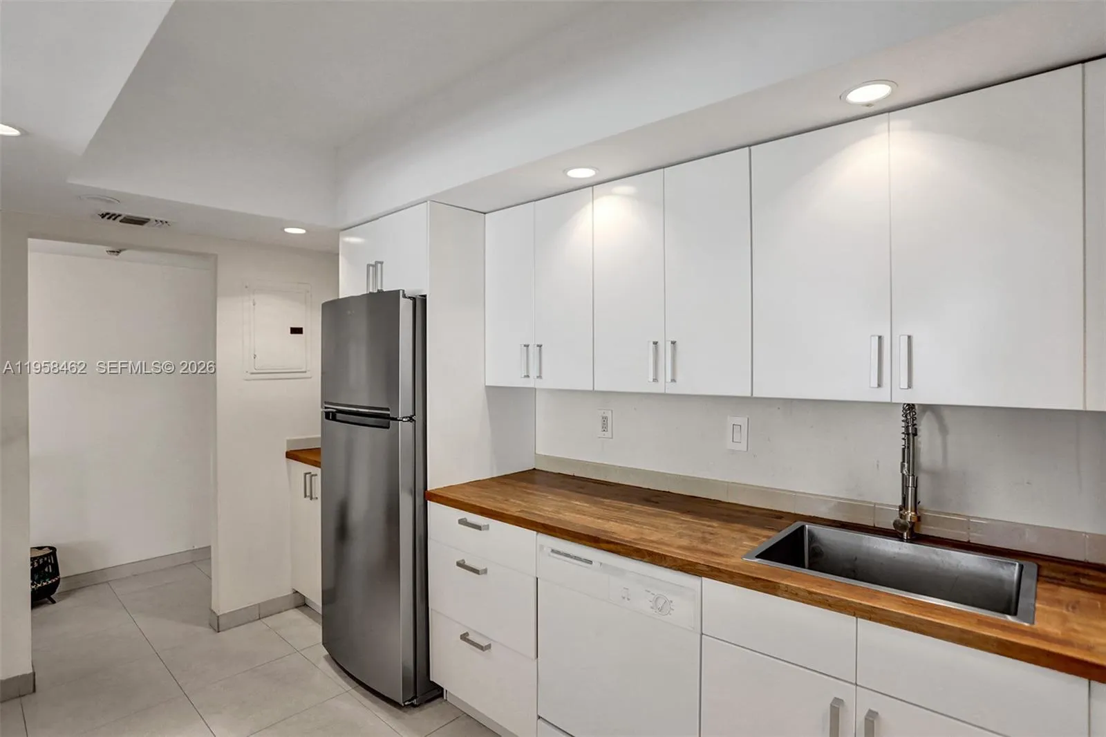 19390 Collins Ave 302a, Sunny Isles Beach, Florida, Sunny Isles Beach, Florida 33160, 2 Bedrooms Bedrooms, ,2 BathroomsBathrooms,Residential,For Sale,19390 Collins Ave 302a, Sunny Isles Beach, Florida,A11958462