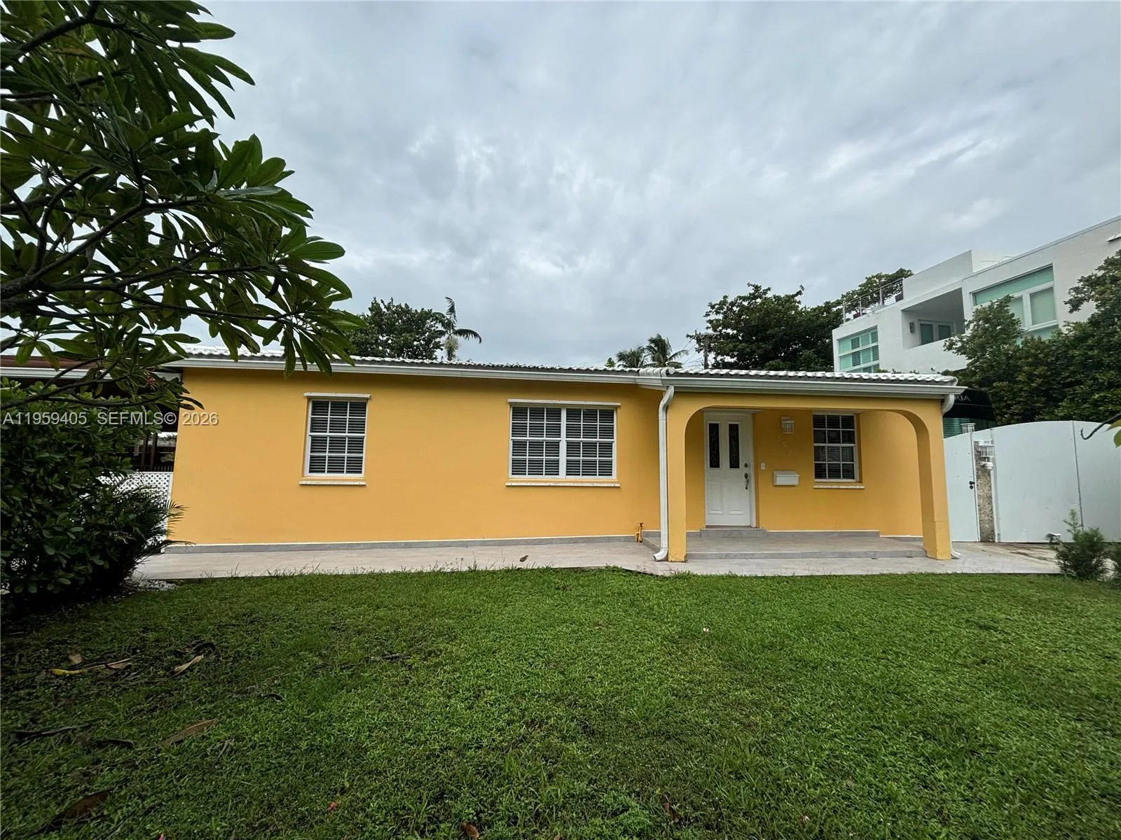250 Fernwood Rd, Key Biscayne, Florida 33149, Key Biscayne, Florida 33149, 3 Bedrooms Bedrooms, ,2 BathroomsBathrooms,Residential,For Sale,250 Fernwood Rd, Key Biscayne, Florida 33149,A11959405 250 Fernwood Rd, Key Biscayne, Florida 33149, Key Biscayne, Florida 33149, 3 Bedrooms Bedrooms, ,2 BathroomsBathrooms,Residential,For Sale,250 Fernwood Rd, Key Biscayne, Florida 33149,A11959405