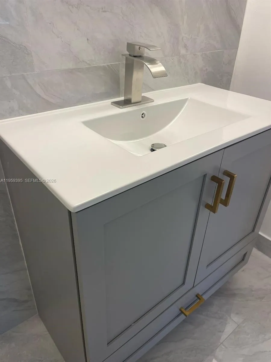 10357 Nw 8th St 105, Pembroke Pines, Florida 33026, Pembroke Pines, Florida 33026, 2 Bedrooms Bedrooms, ,2 BathroomsBathrooms,Residential Lease,For Rent,10357 Nw 8th St 105, Pembroke Pines, Florida 33026,A11959395