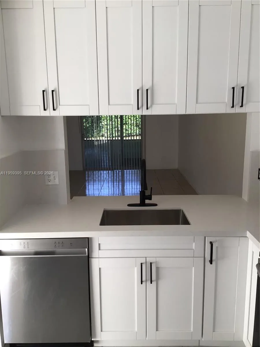 10357 Nw 8th St 105, Pembroke Pines, Florida 33026, Pembroke Pines, Florida 33026, 2 Bedrooms Bedrooms, ,2 BathroomsBathrooms,Residential Lease,For Rent,10357 Nw 8th St 105, Pembroke Pines, Florida 33026,A11959395