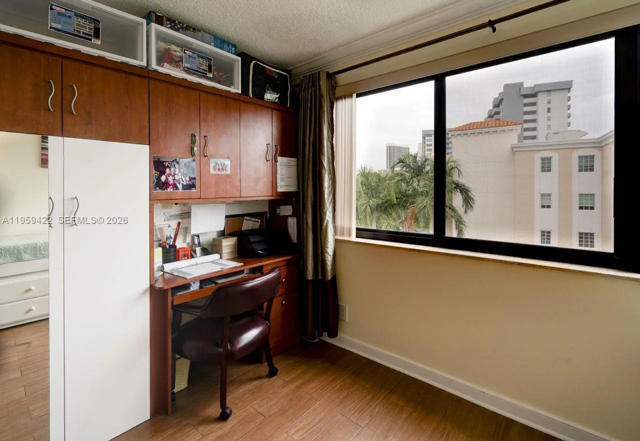 301 Golden Isles Dr 502, Hallandale Beach, Florida, Hallandale Beach, Florida 33009, 1 Bedroom Bedrooms, ,1 BathroomBathrooms,Residential,For Sale,301 Golden Isles Dr 502, Hallandale Beach, Florida,A11959422