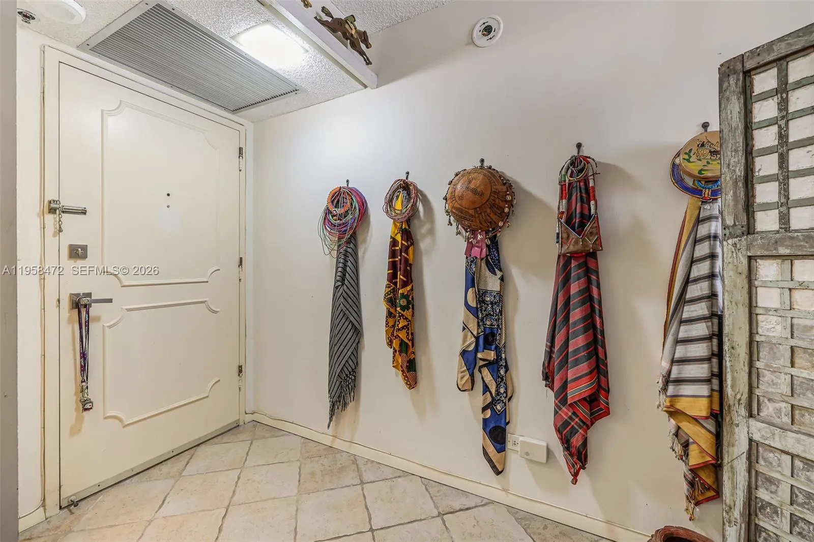 6039 Collins Ave 833, Miami Beach, Florida 33140, Miami Beach, Florida 33140, 1 Bedroom Bedrooms, ,2 BathroomsBathrooms,Residential,For Sale,6039 Collins Ave 833, Miami Beach, Florida 33140,A11958472