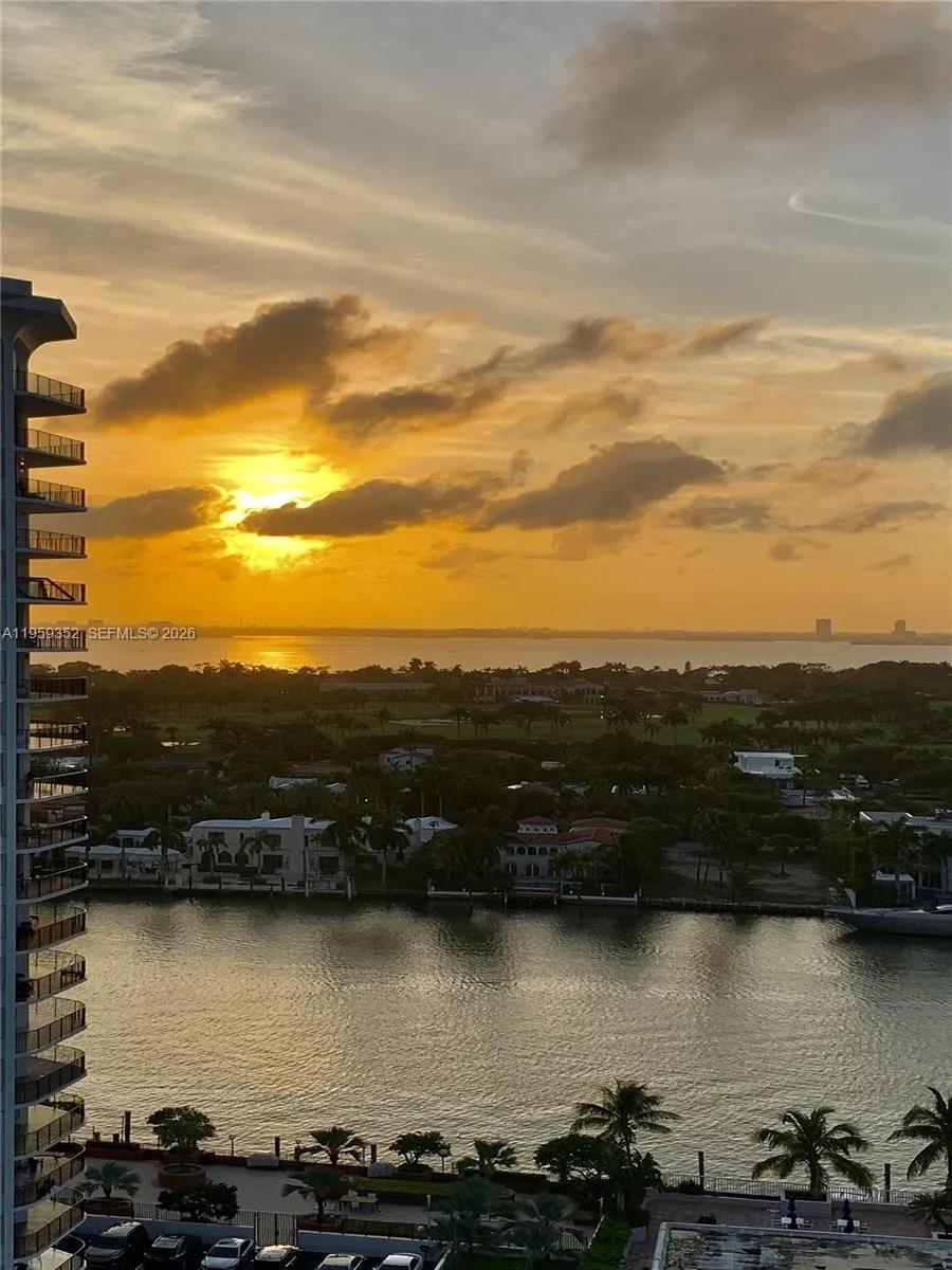5701 Collins Ave 1705, Miami Beach, Florida 33140, Miami Beach, Florida 33140, 2 Bedrooms Bedrooms, ,2 BathroomsBathrooms,Residential Lease,For Rent,5701 Collins Ave 1705, Miami Beach, Florida 33140,A11959352