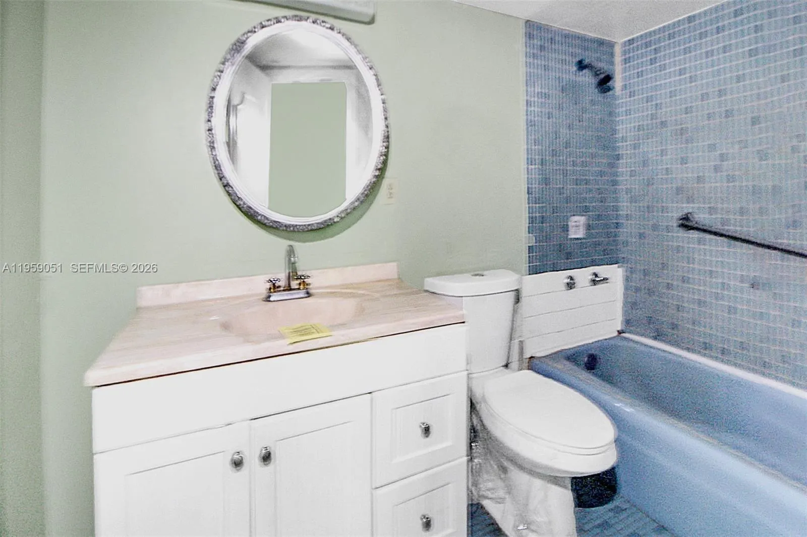 942 Ne 199th St 2f, Miami, Florida 33179, Miami, Florida 33179, 1 Bedroom Bedrooms, ,1 BathroomBathrooms,Residential,For Sale,942 Ne 199th St 2f, Miami, Florida 33179,A11959051