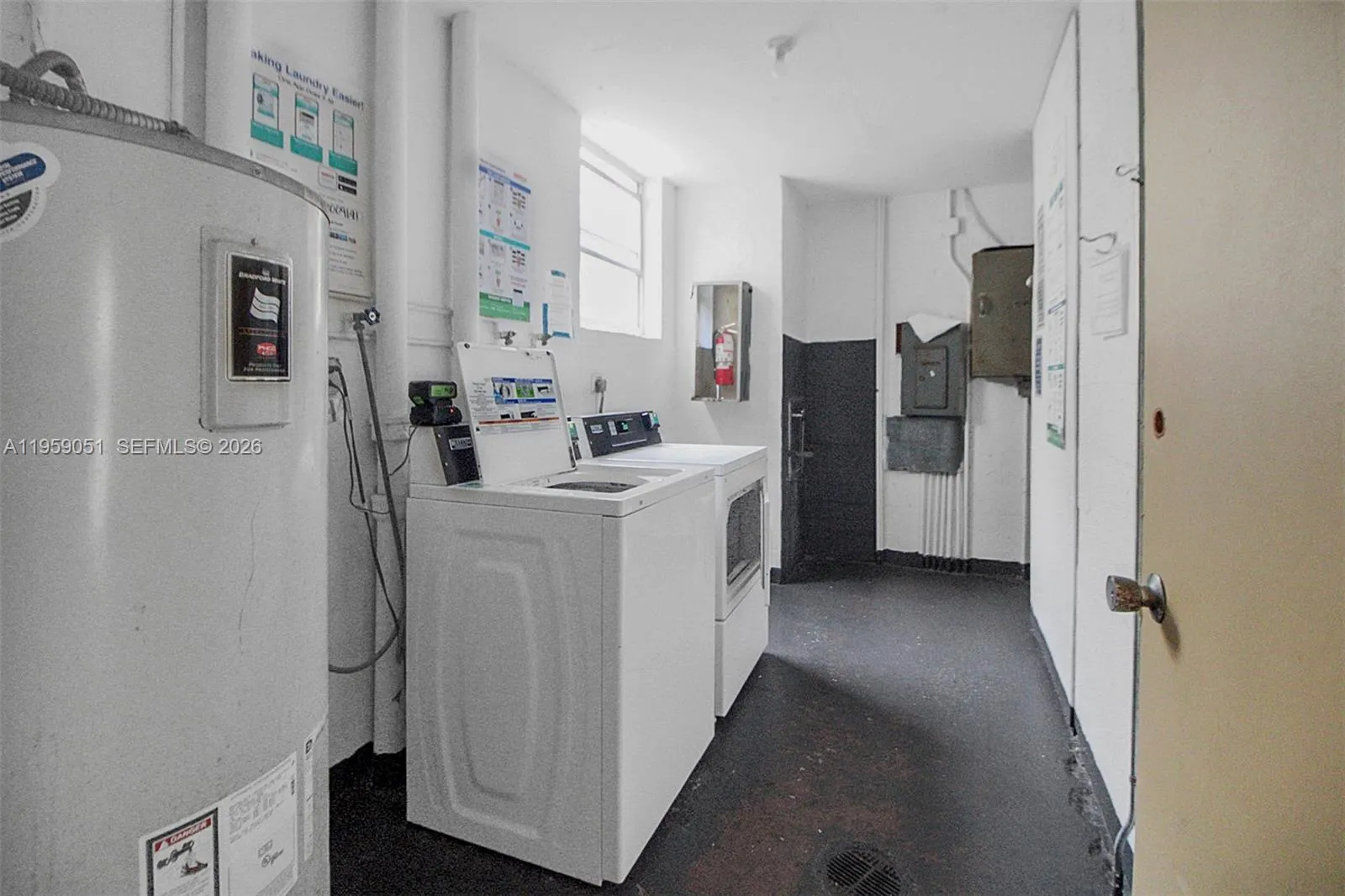 942 Ne 199th St 2f, Miami, Florida 33179, Miami, Florida 33179, 1 Bedroom Bedrooms, ,1 BathroomBathrooms,Residential,For Sale,942 Ne 199th St 2f, Miami, Florida 33179,A11959051