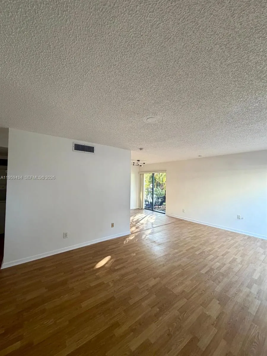 15832 Sw 91st Ct B, Palmetto Bay, Florida 33157, Palmetto Bay, Florida 33157, 2 Bedrooms Bedrooms, ,1 BathroomBathrooms,Residential Lease,For Rent,15832 Sw 91st Ct B, Palmetto Bay, Florida 33157,A11959434