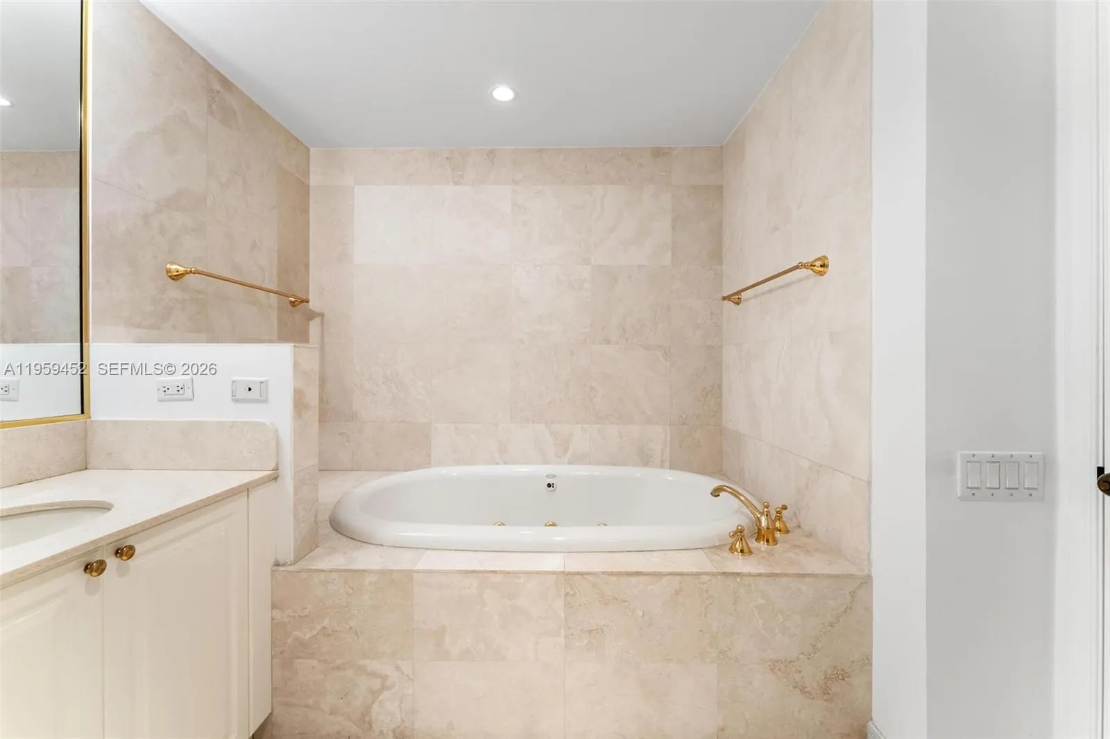 7600 N Fisher Island Dr 7662, Miami Beach, Florida, Miami Beach, Florida 33109, 3 Bedrooms Bedrooms, ,3 BathroomsBathrooms,Residential,For Sale,7600 N Fisher Island Dr 7662, Miami Beach, Florida,A11959452