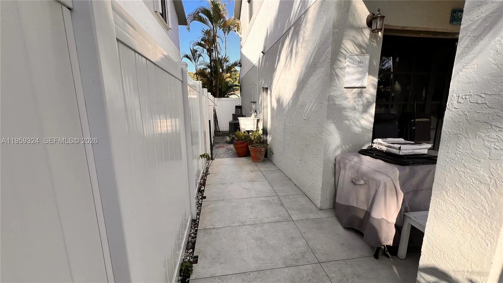 3538 Sw 17th St 1b, Miami, Florida 33145, Miami, Florida 33145, 3 Bedrooms Bedrooms, ,3 BathroomsBathrooms,Residential Lease,For Rent,3538 Sw 17th St 1b, Miami, Florida 33145,A11959324