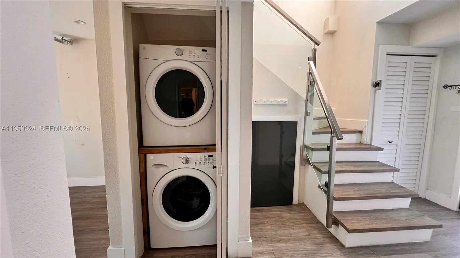 3538 Sw 17th St 1b, Miami, Florida 33145, Miami, Florida 33145, 3 Bedrooms Bedrooms, ,3 BathroomsBathrooms,Residential Lease,For Rent,3538 Sw 17th St 1b, Miami, Florida 33145,A11959324