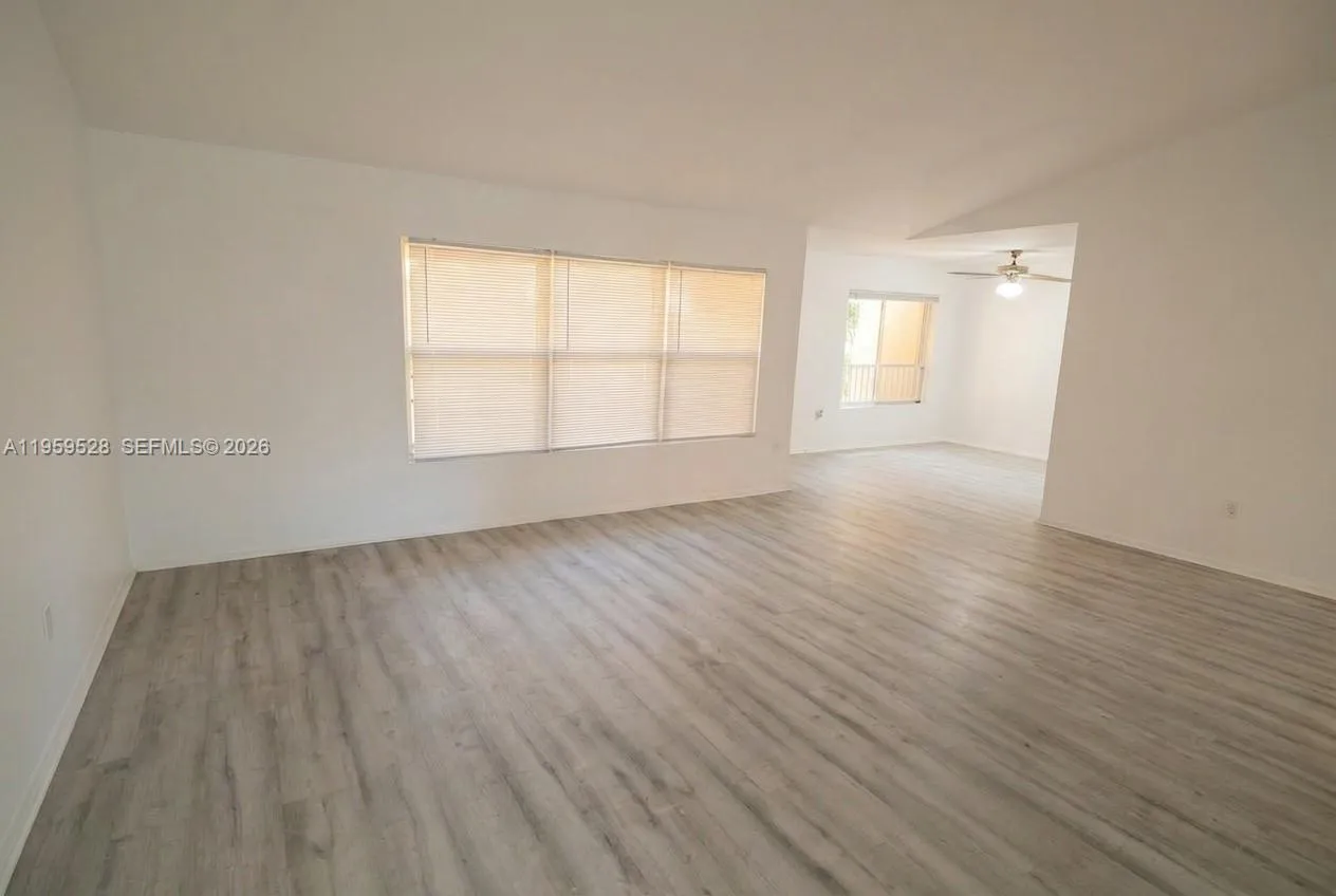2420 Nw 33rd St 1011, Oakland Park, Florida 33309, Oakland Park, Florida 33309, 2 Bedrooms Bedrooms, ,2 BathroomsBathrooms,Residential Lease,For Rent,2420 Nw 33rd St 1011, Oakland Park, Florida 33309,A11959528