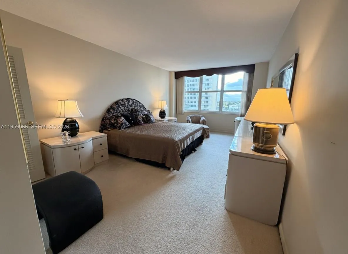 5601 Collins Ave 720, Miami Beach, Florida 33140, Miami Beach, Florida 33140, 2 Bedrooms Bedrooms, ,2 BathroomsBathrooms,Residential,For Sale,5601 Collins Ave 720, Miami Beach, Florida 33140,A11959066