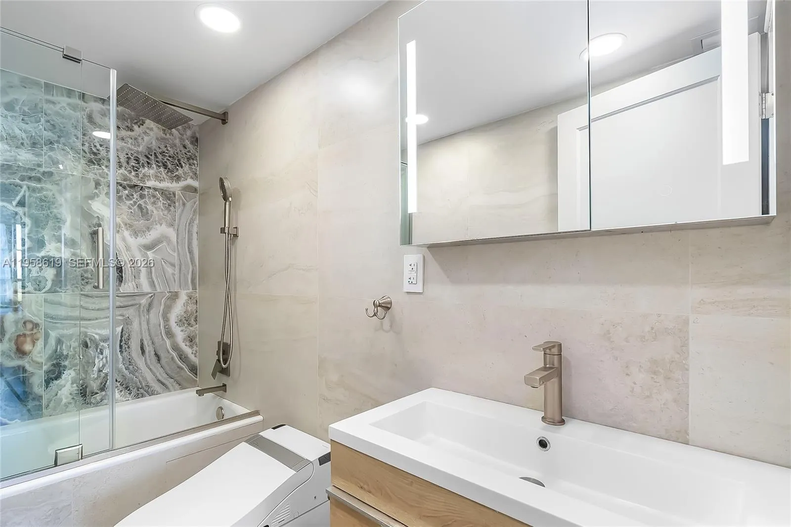 600 Three Islands Blvd 604, Hallandale Beach, Flor, Hallandale Beach, Florida 33009, 2 Bedrooms Bedrooms, ,2 BathroomsBathrooms,Residential,For Sale,600 Three Islands Blvd 604, Hallandale Beach, Flor,A11958619