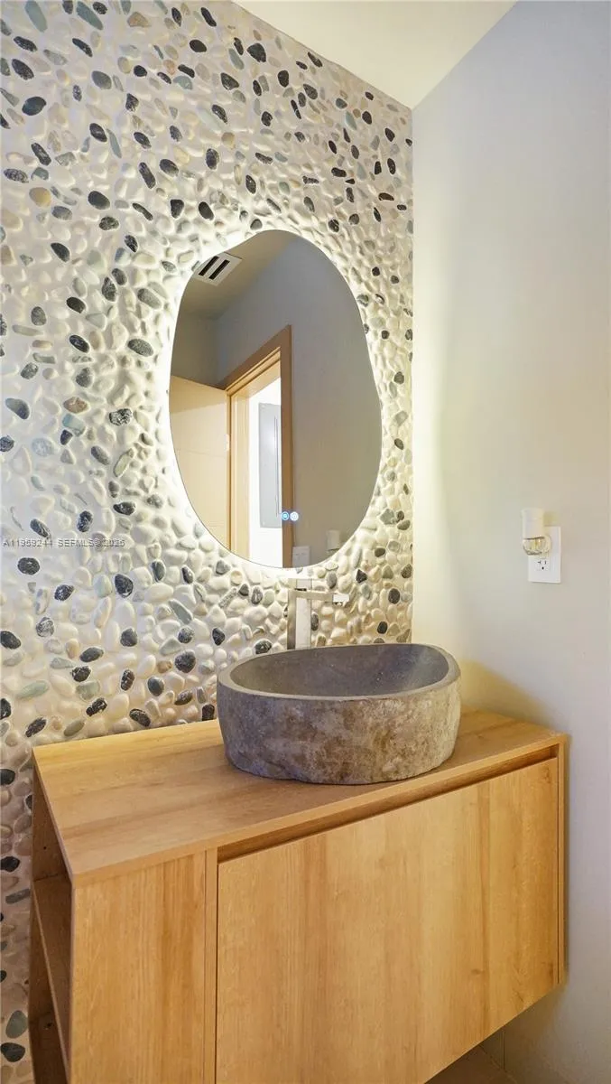 2749 Ne 10th Ave, Wilton Manors, Florida 33334, Wilton Manors, Florida 33334, 3 Bedrooms Bedrooms, ,2 BathroomsBathrooms,Residential,For Sale,2749 Ne 10th Ave, Wilton Manors, Florida 33334,A11959244