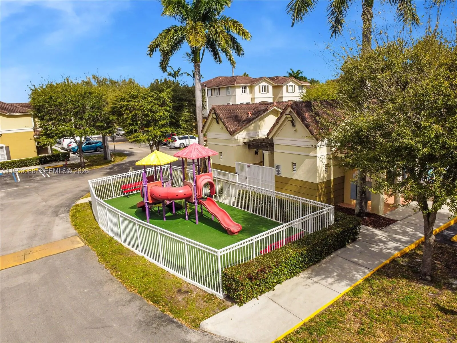 8964 W Flagler St 104, Miami, Florida 33174, Miami, Florida 33174, 3 Bedrooms Bedrooms, ,2 BathroomsBathrooms,Residential,For Sale,8964 W Flagler St 104, Miami, Florida 33174,A11959088