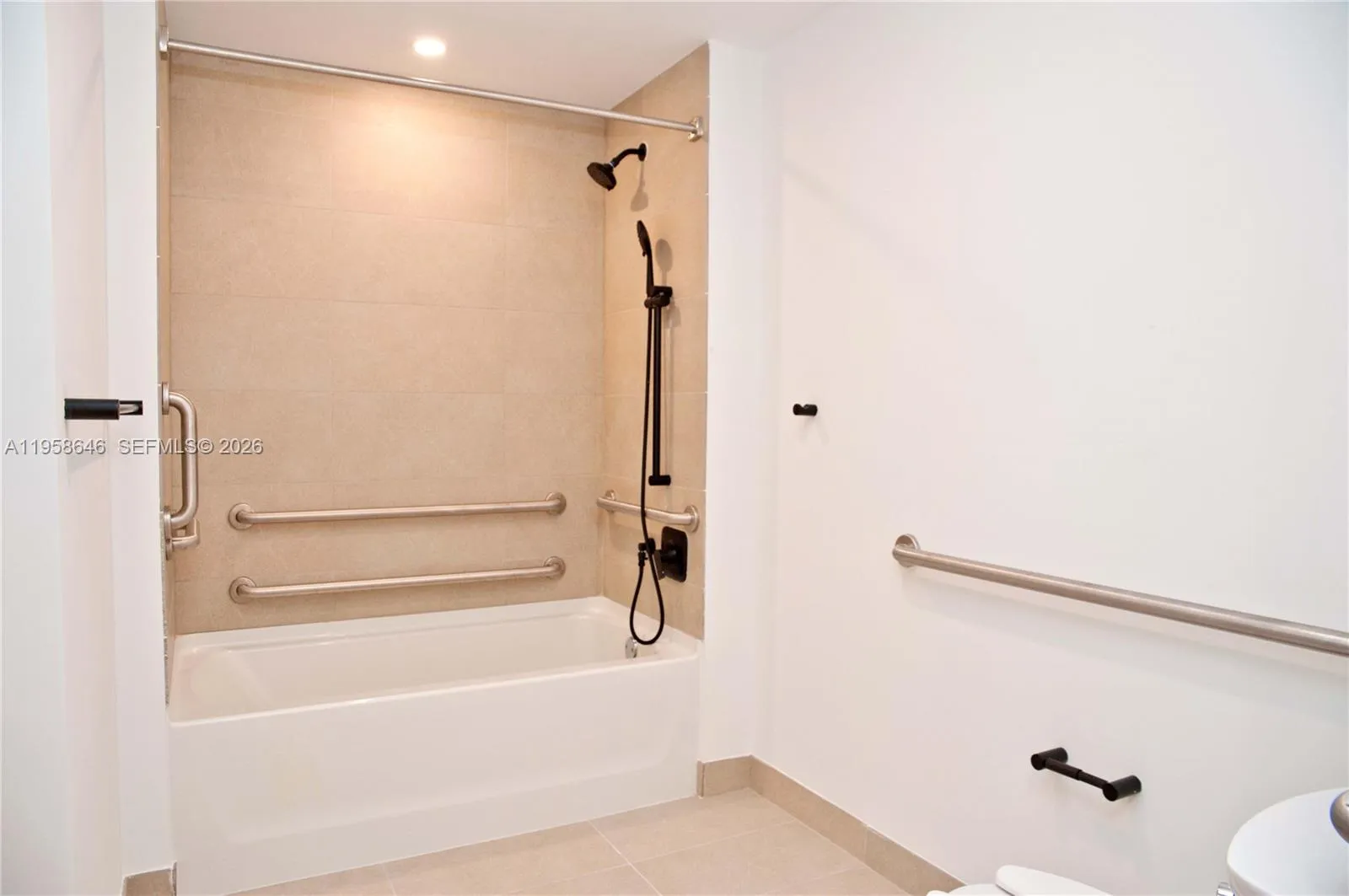 225 N Miami Ave 2508, Miami, Florida 33128, Miami, Florida 33128, ,1 BathroomBathrooms,Residential,For Sale,225 N Miami Ave 2508, Miami, Florida 33128,A11958646
