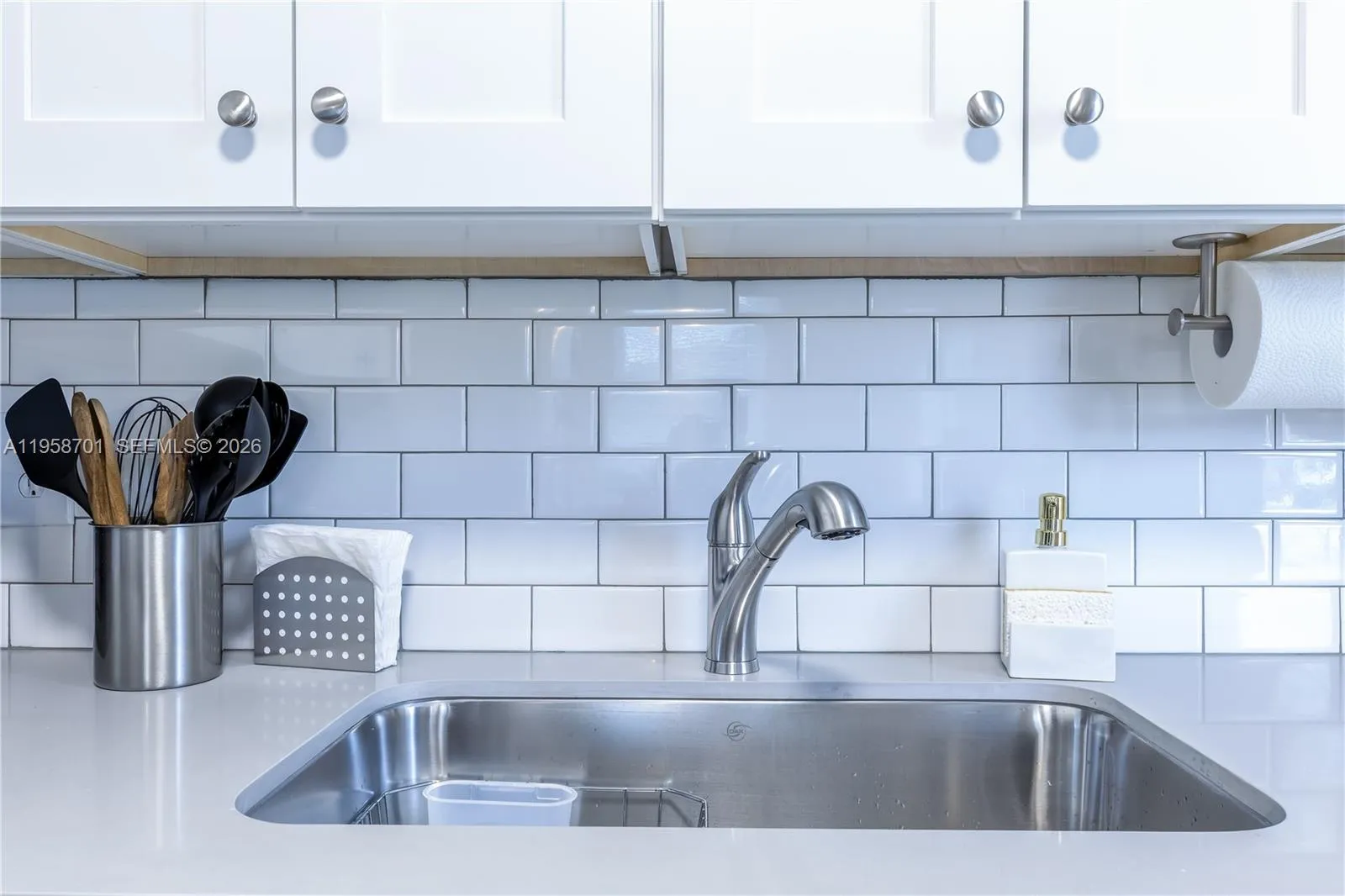 2748 Ne 32nd St 1-7, Fort Lauderdale, Florida 3330, Fort Lauderdale, Florida 33306, ,Commercial Sale,For Sale,2748 Ne 32nd St 1-7, Fort Lauderdale, Florida 3330,A11958701