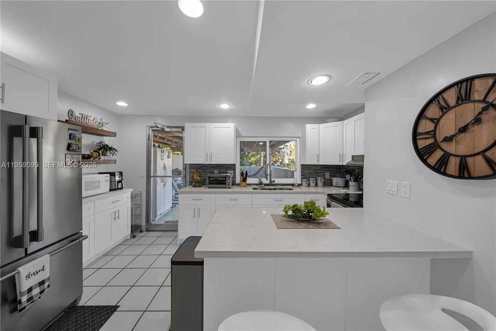 11021 Sw 4th St, Sweetwater, Florida 33174, Sweetwater, Florida 33174, ,Residential Income,For Sale,11021 Sw 4th St, Sweetwater, Florida 33174,A11959599