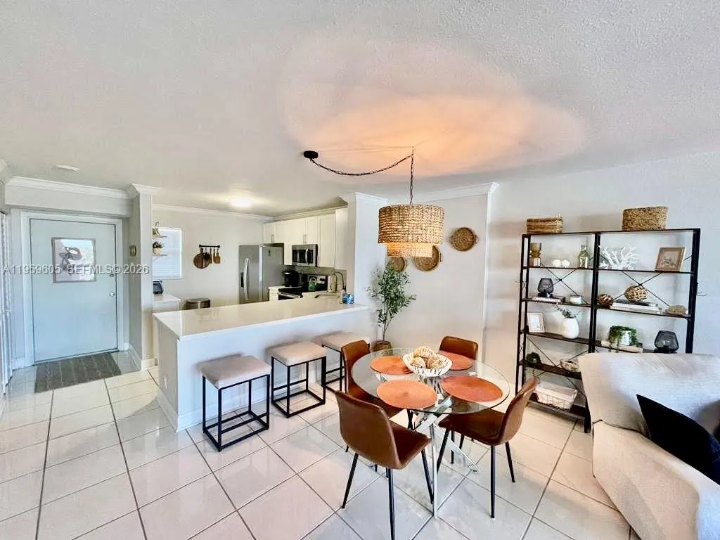 4800 Bayview Dr 505, Fort Lauderdale, Florida 3330, Fort Lauderdale, Florida 33308, 2 Bedrooms Bedrooms, ,2 BathroomsBathrooms,Residential,For Sale,4800 Bayview Dr 505, Fort Lauderdale, Florida 3330,A11959605