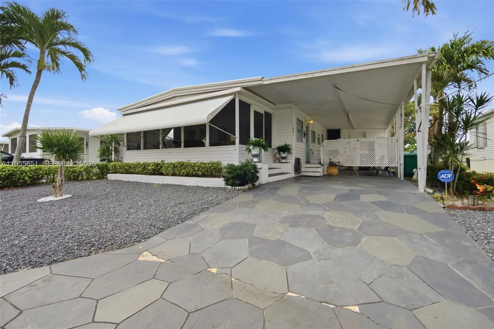1981 Sw 83rd Ave, Davie, Florida 33324, Davie, Florida 33324, 2 Bedrooms Bedrooms, ,2 BathroomsBathrooms,Residential,For Sale,1981 Sw 83rd Ave, Davie, Florida 33324,A11955651