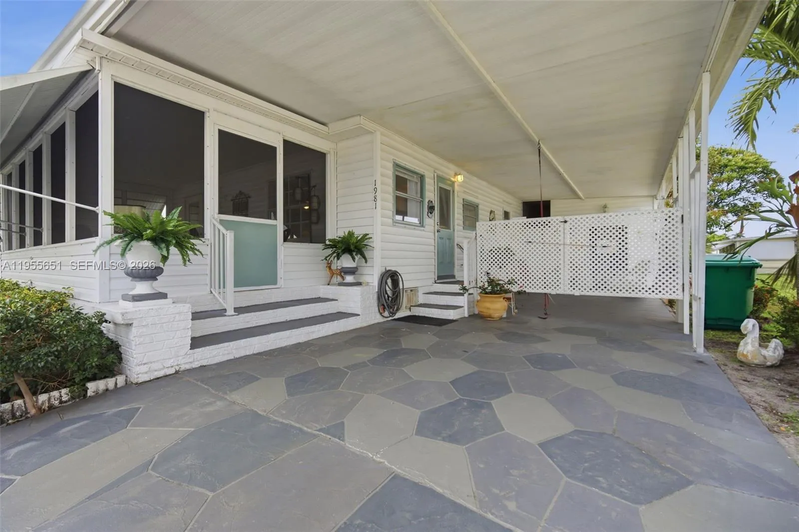 1981 Sw 83rd Ave, Davie, Florida 33324, Davie, Florida 33324, 2 Bedrooms Bedrooms, ,2 BathroomsBathrooms,Residential,For Sale,1981 Sw 83rd Ave, Davie, Florida 33324,A11955651