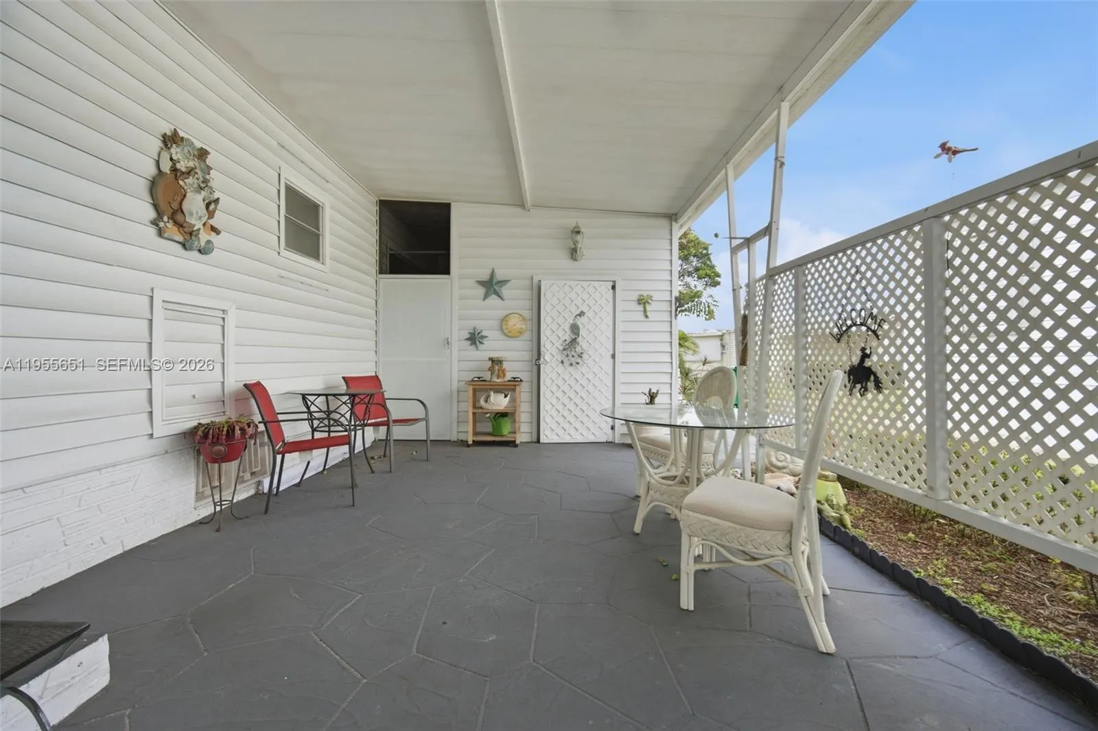 1981 Sw 83rd Ave, Davie, Florida 33324, Davie, Florida 33324, 2 Bedrooms Bedrooms, ,2 BathroomsBathrooms,Residential,For Sale,1981 Sw 83rd Ave, Davie, Florida 33324,A11955651