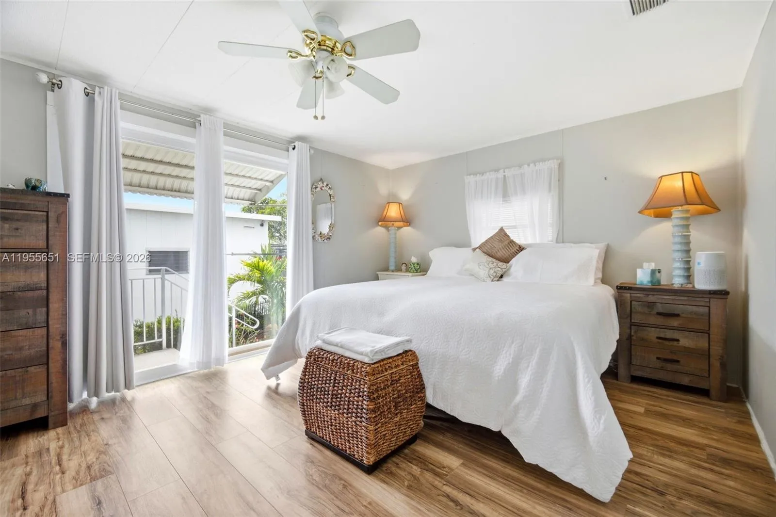 1981 Sw 83rd Ave, Davie, Florida 33324, Davie, Florida 33324, 2 Bedrooms Bedrooms, ,2 BathroomsBathrooms,Residential,For Sale,1981 Sw 83rd Ave, Davie, Florida 33324,A11955651