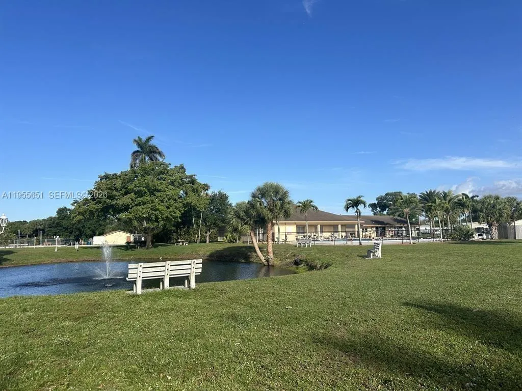 1981 Sw 83rd Ave, Davie, Florida 33324, Davie, Florida 33324, 2 Bedrooms Bedrooms, ,2 BathroomsBathrooms,Residential,For Sale,1981 Sw 83rd Ave, Davie, Florida 33324,A11955651