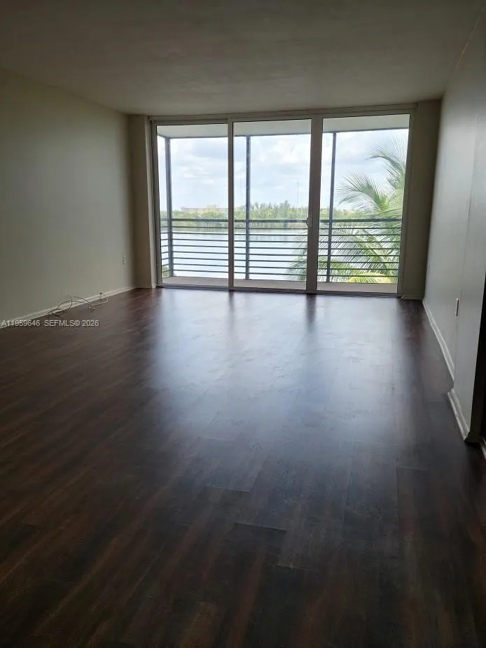 1075 Ne Miami Gardens Dr 509, Miami, Florida 33179, Miami, Florida 33179, 2 Bedrooms Bedrooms, ,2 BathroomsBathrooms,Residential,For Sale,1075 Ne Miami Gardens Dr 509, Miami, Florida 33179,A11959646