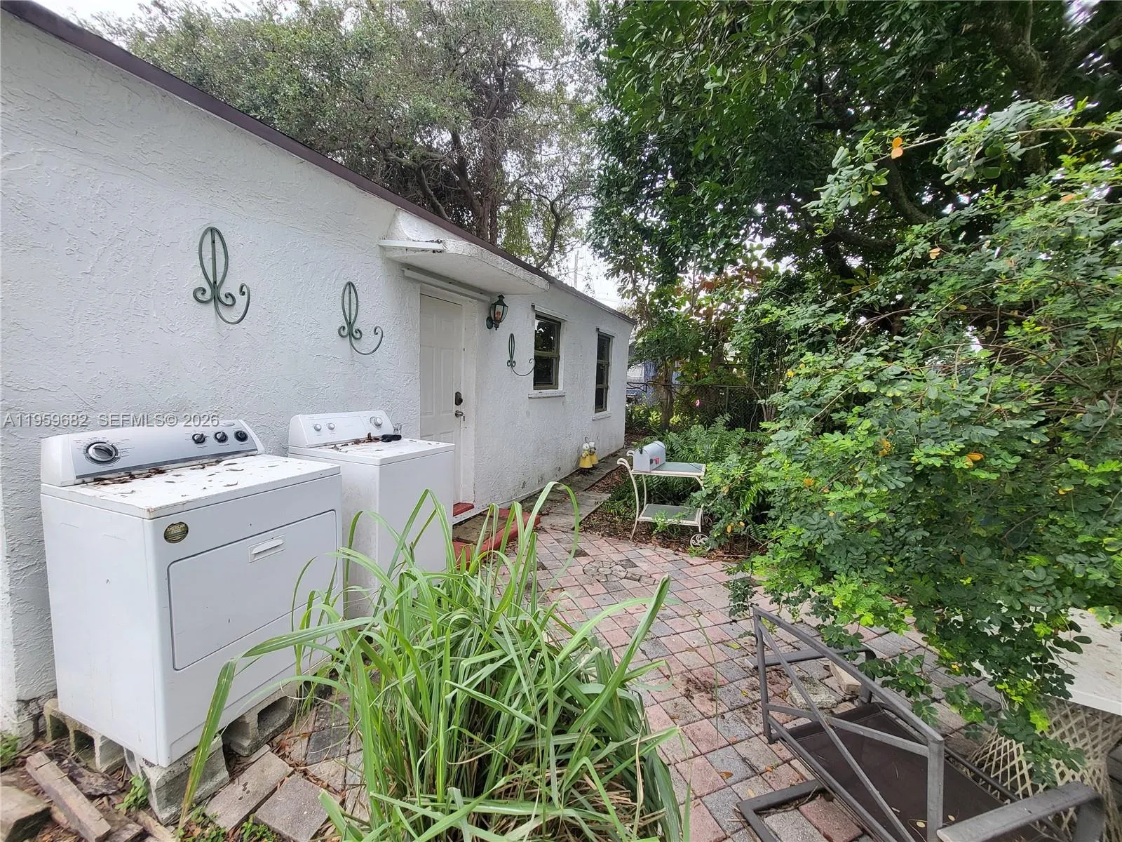 Dania Beach, Florida 33004, 1 Bedroom Bedrooms, ,1 BathroomBathrooms,Residential Lease,For Rent,A11959682