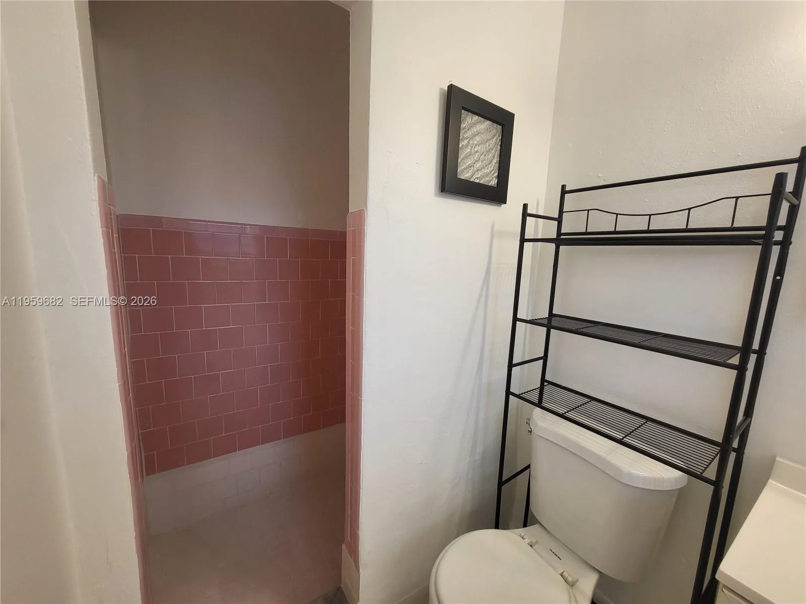 Dania Beach, Florida 33004, 1 Bedroom Bedrooms, ,1 BathroomBathrooms,Residential Lease,For Rent,A11959682