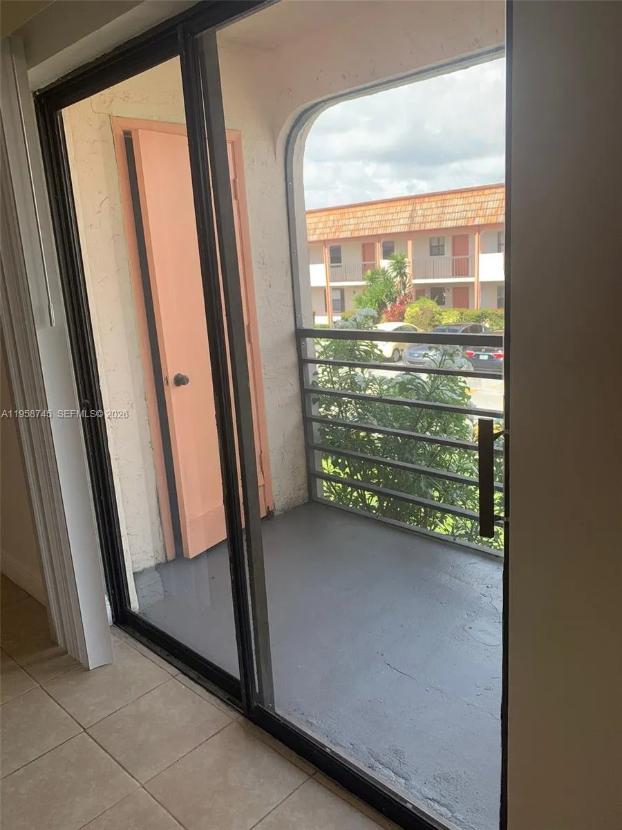 20815 Ne 8th Ct 202-20, Miami, Florida 33179, Miami, Florida 33179, 2 Bedrooms Bedrooms, ,2 BathroomsBathrooms,Residential Lease,For Rent,20815 Ne 8th Ct 202-20, Miami, Florida 33179,A11958745